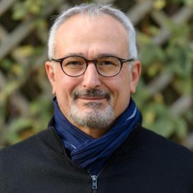 Jean-Claude belfiore, auteur et professeur de lettres